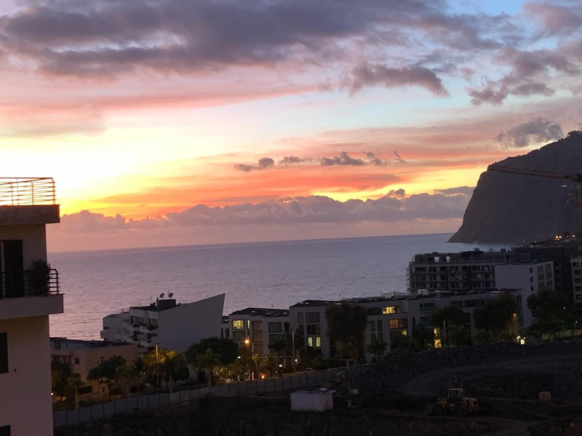 Madeira Inn Perola ฟุงชาล ภายนอก รูปภาพ